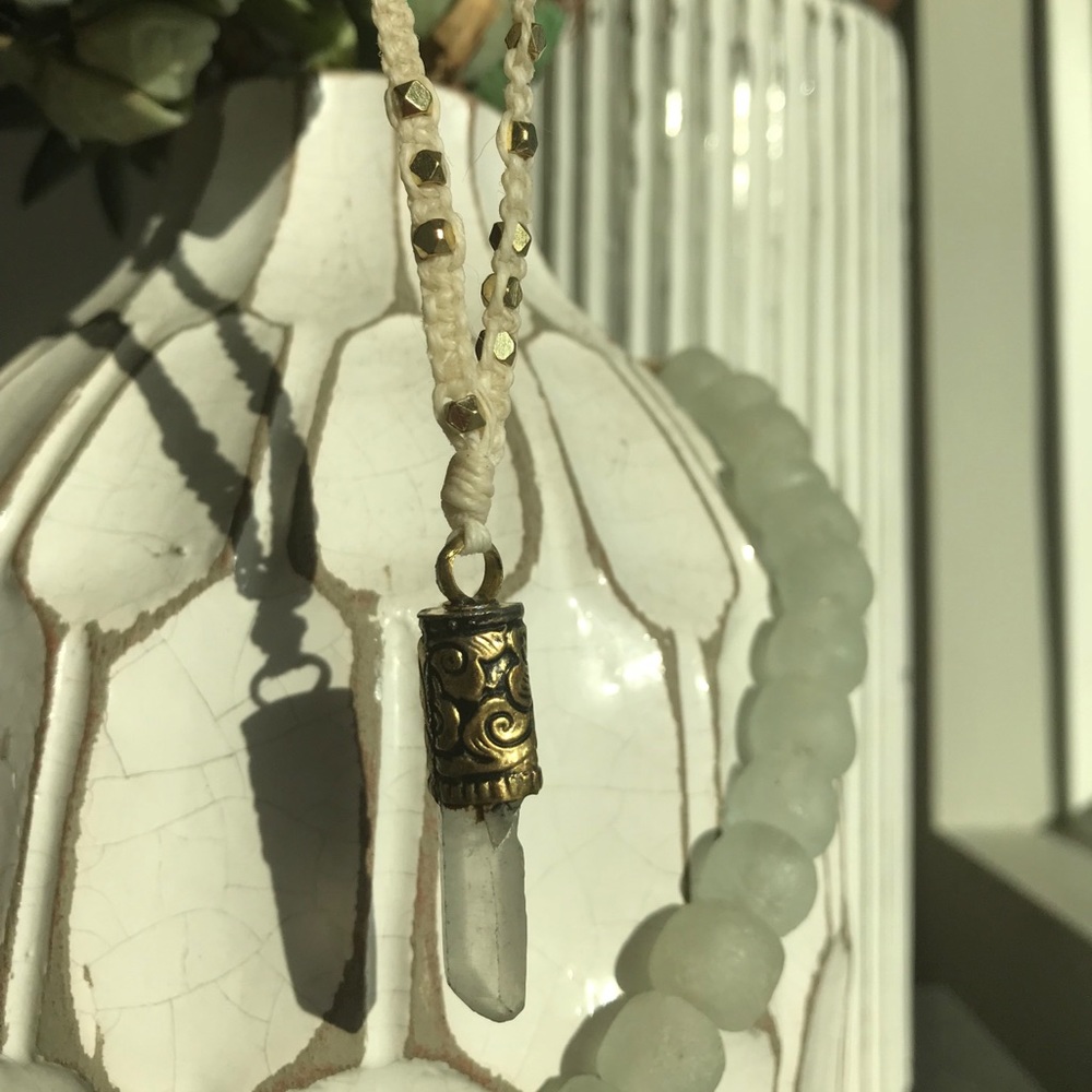 Crystal choker